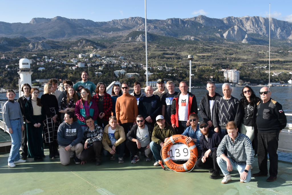 НИС «Профессор Водяницкий» завершило 139-й экспедиционный рейс