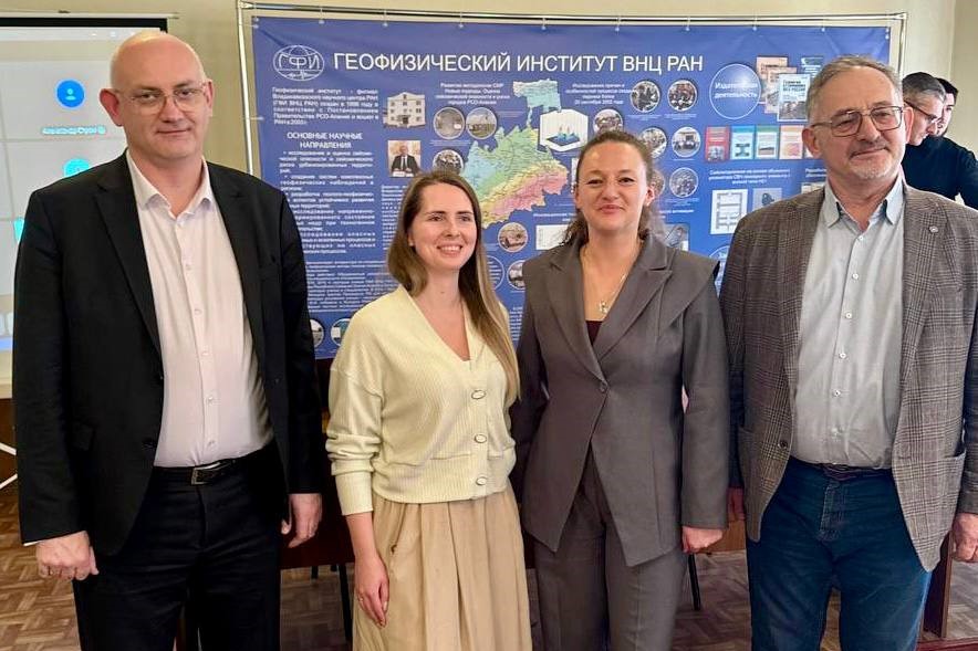 Поздравляем Александру Никифорову и Марию Сафонову с успешной защитой кандидатских диссертаций!