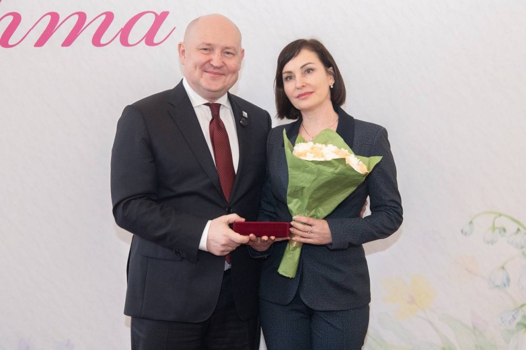 Поздравляем Екатерину Скуратовскую с присвоением звания Заслуженного деятеля науки и техники Севастополя!