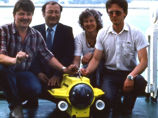 1990 Заика-Сергеева-Ревков-с минировером-1990.jpg