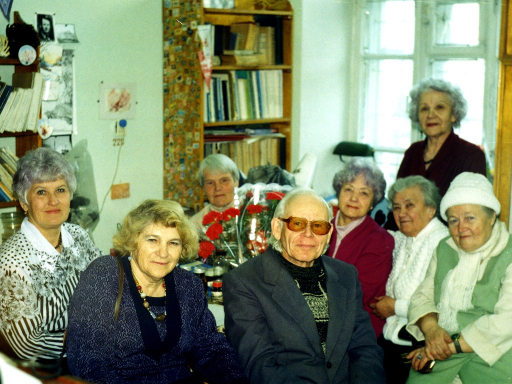 1997 старые сотр отдела-1997.jpg