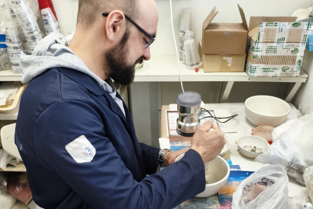 Параскив плутоний 5.png