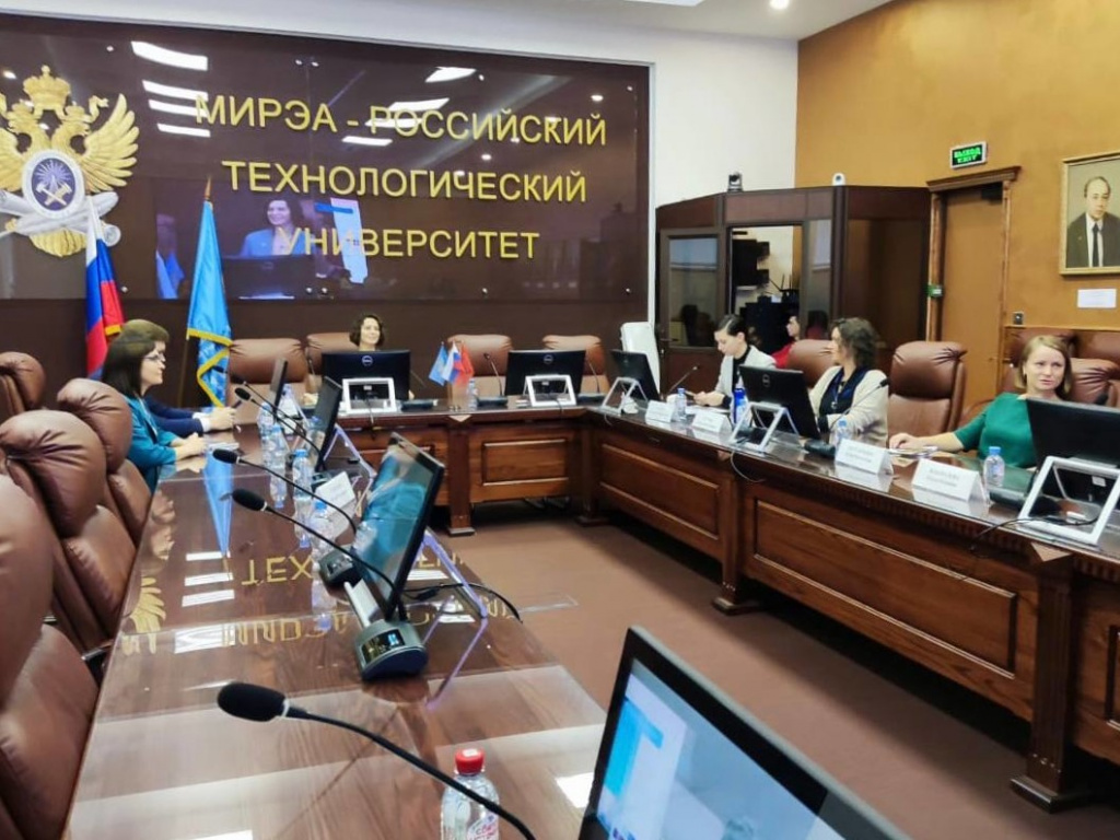 2.Учёные ФИЦ ИнБЮМ выступили на всероссийской конференции, посвящённой морским научным исследованиям России