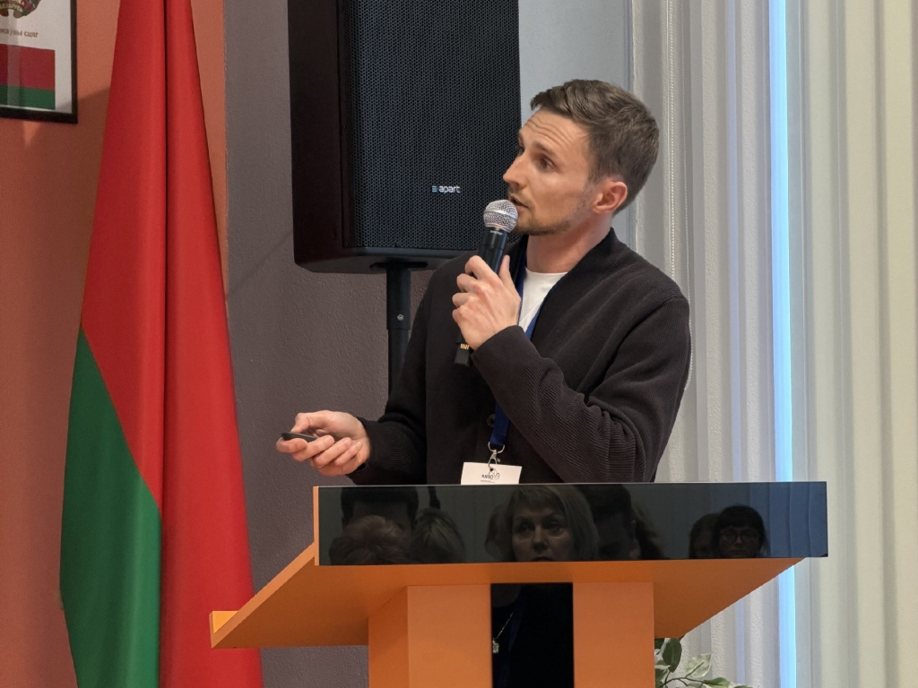 Симпозиум в Големе 3.png